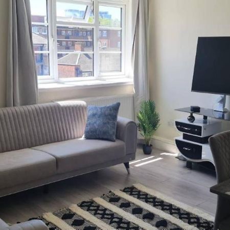 Stylish & Cozy 2-Bedroom Flat In Hoxton & Shoreditch London Eksteriør billede