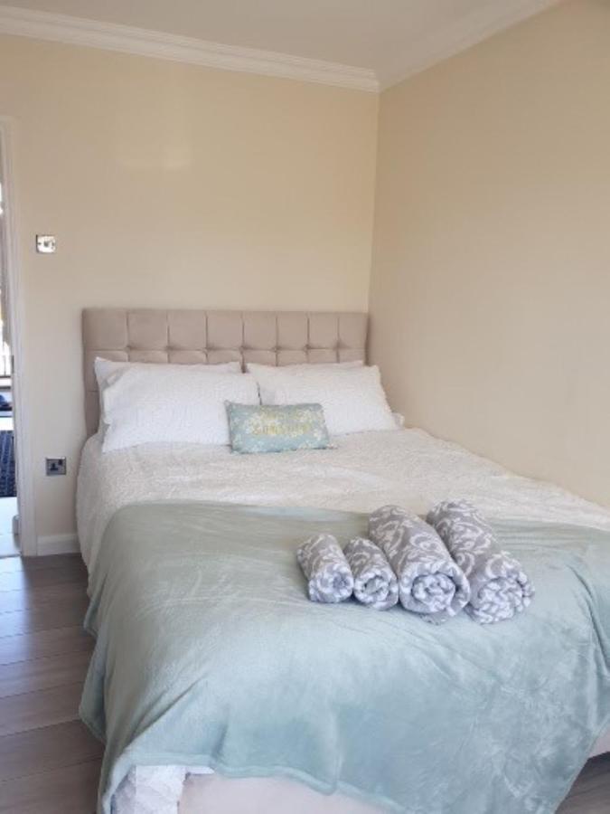 Stylish & Cozy 2-Bedroom Flat In Hoxton & Shoreditch London Eksteriør billede
