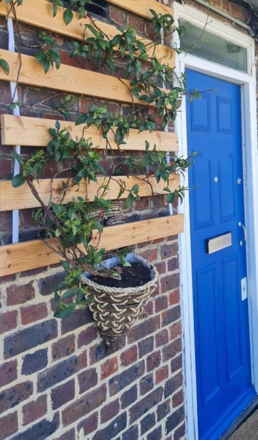 Stylish & Cozy 2-Bedroom Flat In Hoxton & Shoreditch London Eksteriør billede