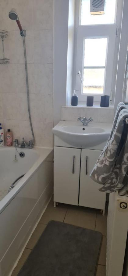 Stylish & Cozy 2-Bedroom Flat In Hoxton & Shoreditch London Eksteriør billede